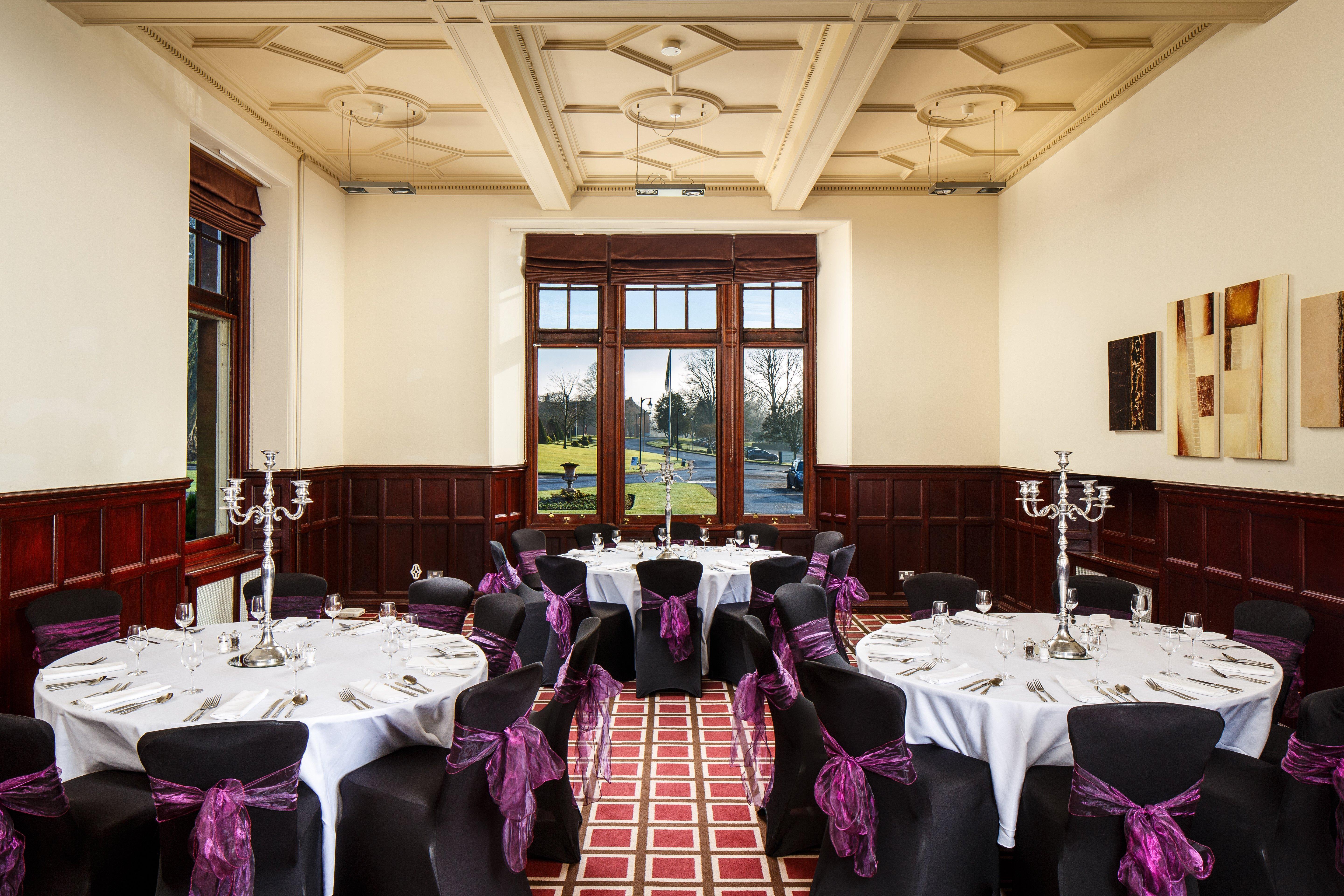 Holiday Inn Dumfries By Ihg Exteriör bild