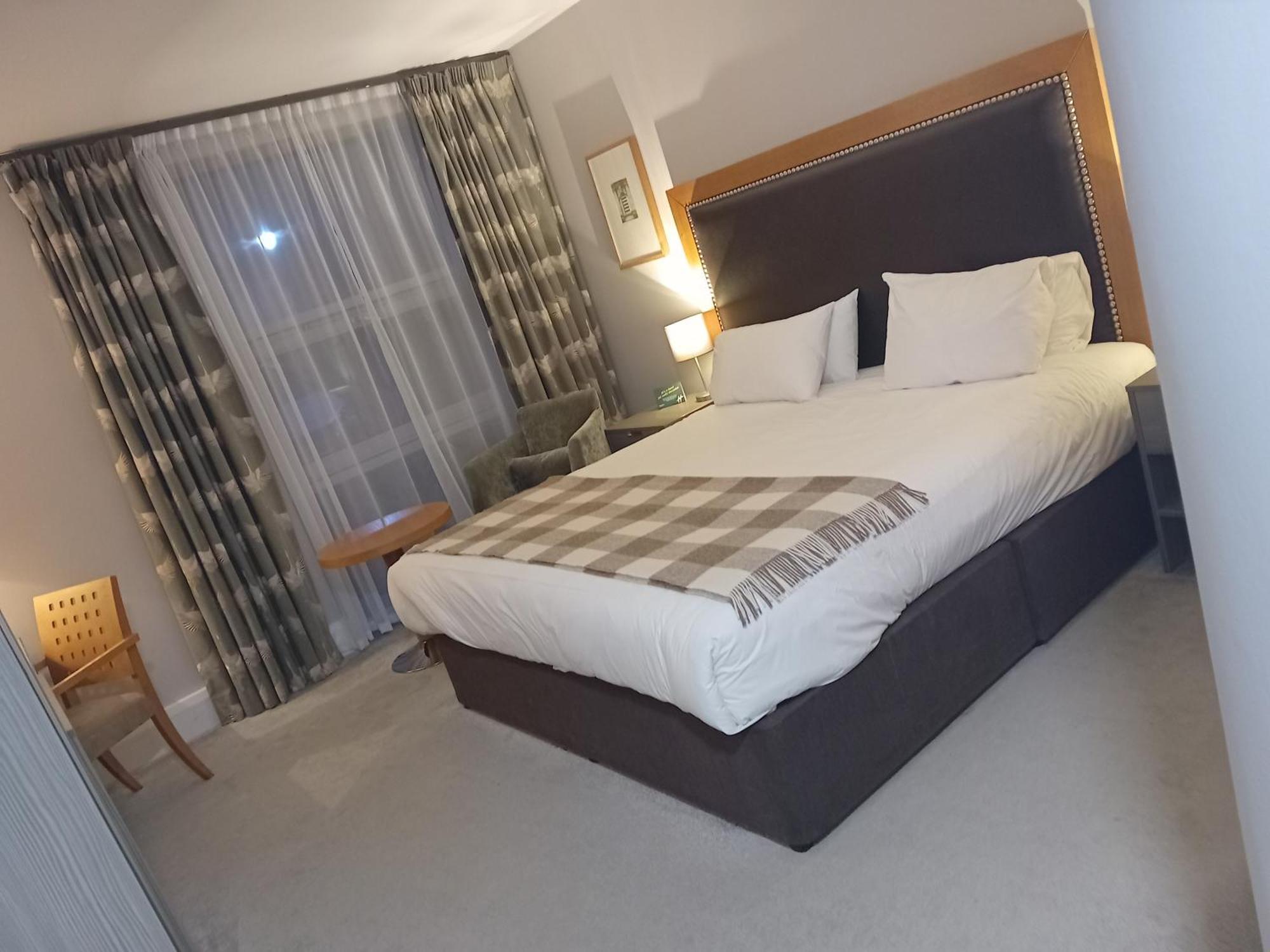 Holiday Inn Dumfries By Ihg Exteriör bild