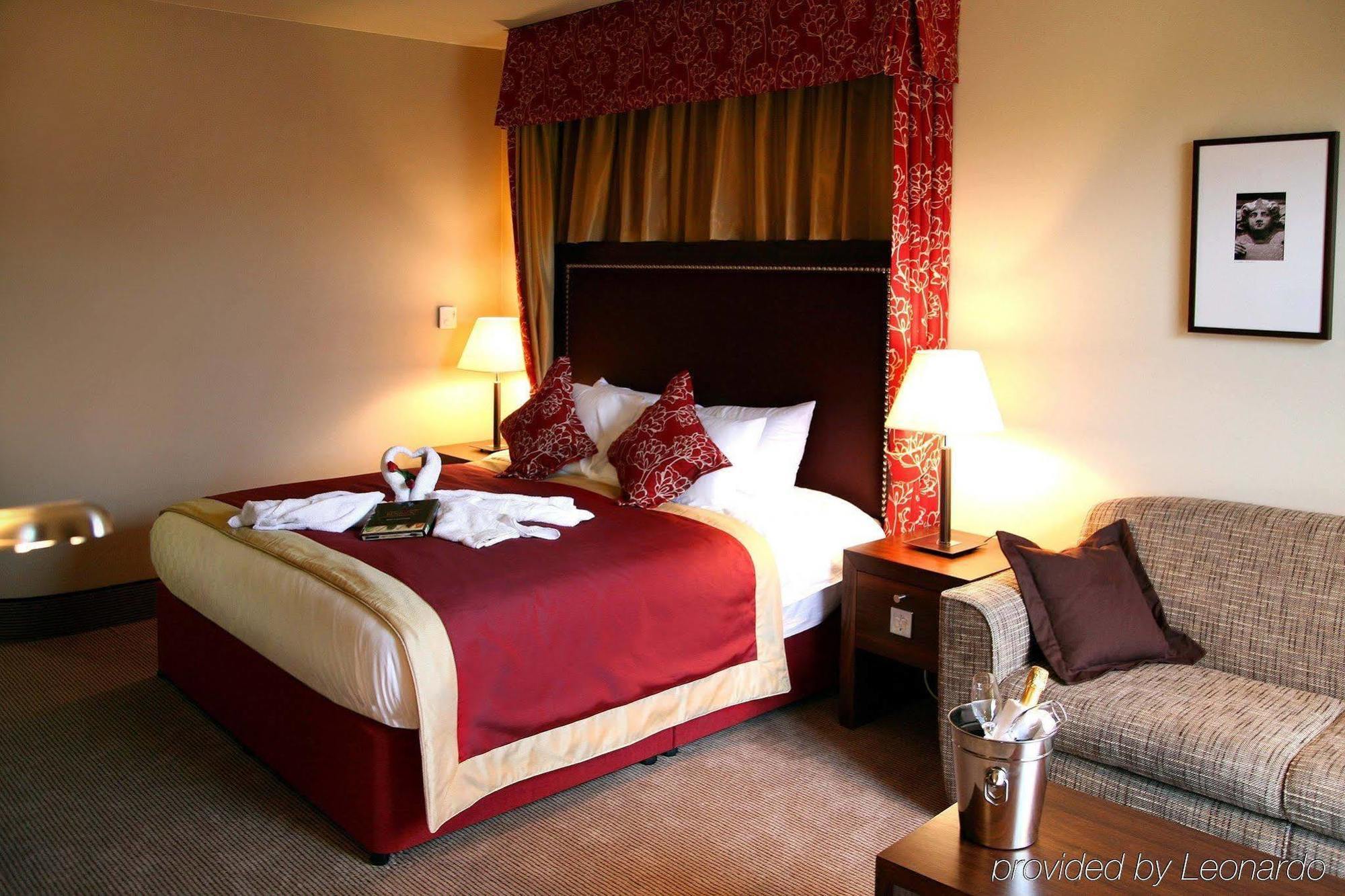 Holiday Inn Dumfries By Ihg Exteriör bild